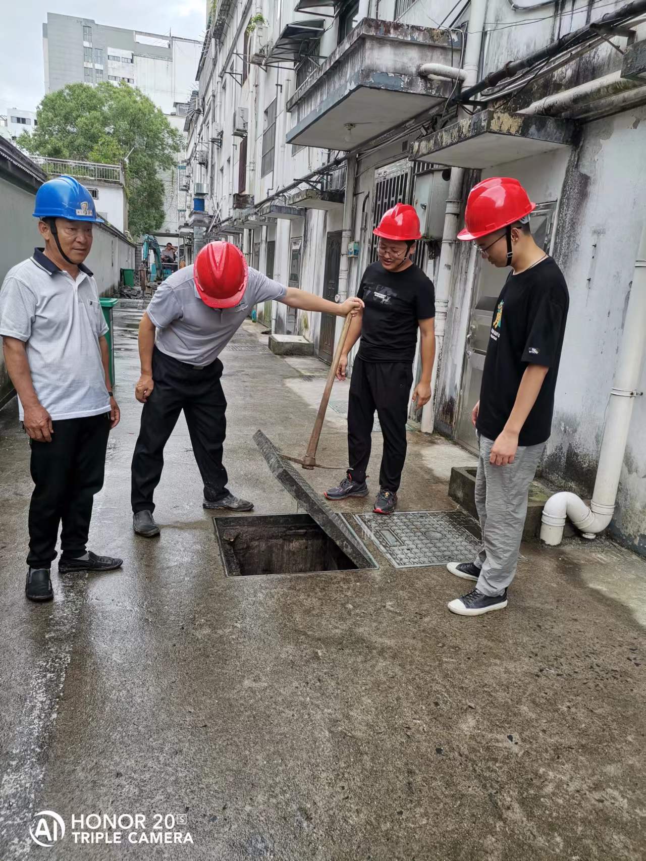 遵守安全生產(chǎn)法，當(dāng)好第一責(zé)任人